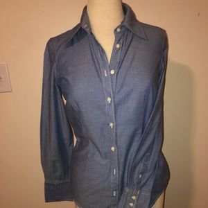 Classic Tommy Hilfiger Button Up